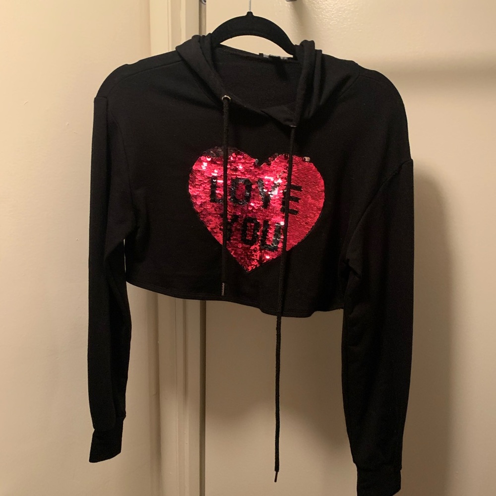 cropped hoodie